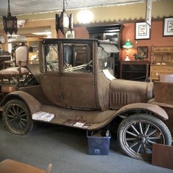 Ballston Spa Antique Center - 1923 Model T coupe