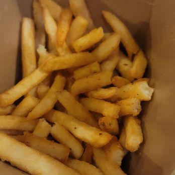 Shawarmaji - The fries was better then shawarma but still was a garbage. I'm not recommending this place - Middle Eastern Near Me - Oakland, California Shawarmaji - The fries was better then shawarma but still was a garbage. I'm not recommending this place - Middle Eastern Near Me - Oakland, California