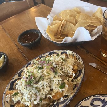 Barrio Queen - Puerco Verde Papas - Mexican Near Me - Phoenix, Arizona