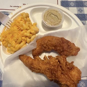 Gus's World Famous Fried Chicken - Chicken Tender - Chicken Shop Near Me - Maplewood, Missouri Gus's World Famous Fried Chicken - Chicken Tender - Chicken Shop Near Me - Maplewood, Missouri