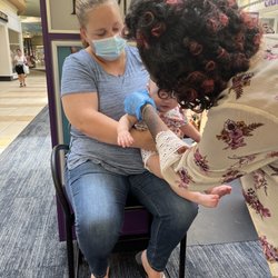 Piercing Pagoda - My 4 month old getting her ears pierced