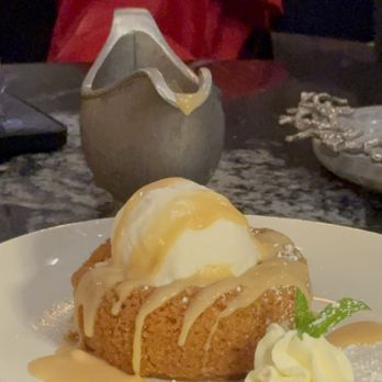 H&W Steakhouse - Butter Cake ala mode - Steakhouses Near Me - Norcross, Georgia