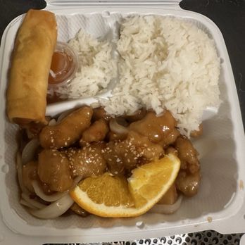 Delish Thai Kitchen - That's a $22 Orange chicken plate. I shoulda went to PandaExpress. - Thai Near Me - North Hollywood, California