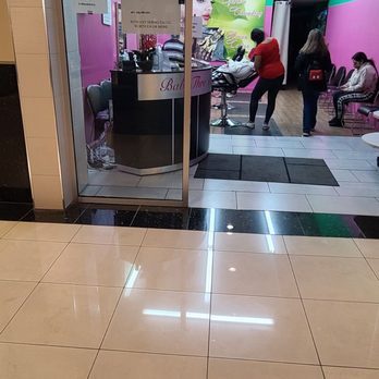 Babi Threading - The store inside - Waxing Near Me - Los Angeles, California