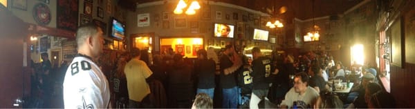 Henry's Uptown Bar by null