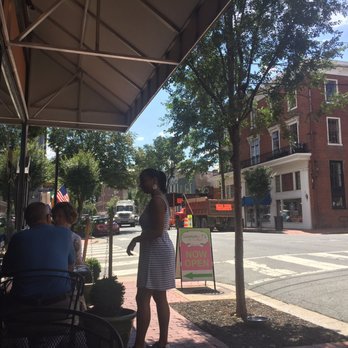 Sammy T's - Nice outdoor seating. - American Near Me - Fredericksburg, Virginia