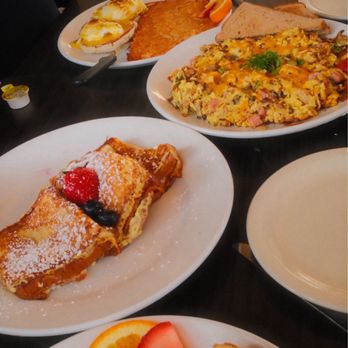 Sweet E's Cafe - Cafes Near Me - Honolulu, Hawaii
