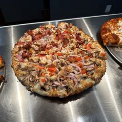 Straw Hat Pizza - Bacon ranch chicken pizza