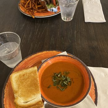 SAAL Brewing - Brewpubs Near Me - Stanwood, Washington