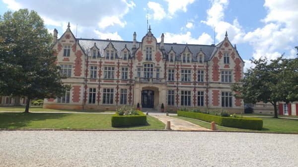 Bordeaux Wine Trails - Wine tours by null