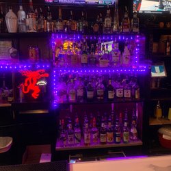 Betty Lou's Restaurant & Lounge - Omg great food and a great local bar!! Definitely be back!