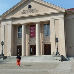 Landestheater Mecklenburg - Hauptportal