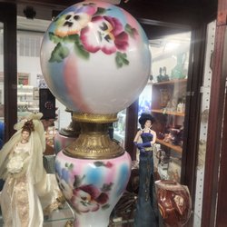 Lighthouse Antique Mall