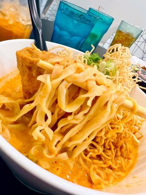 Kao Sarn Thai Street Food by null