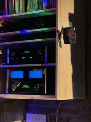 Parachute HiFi by null