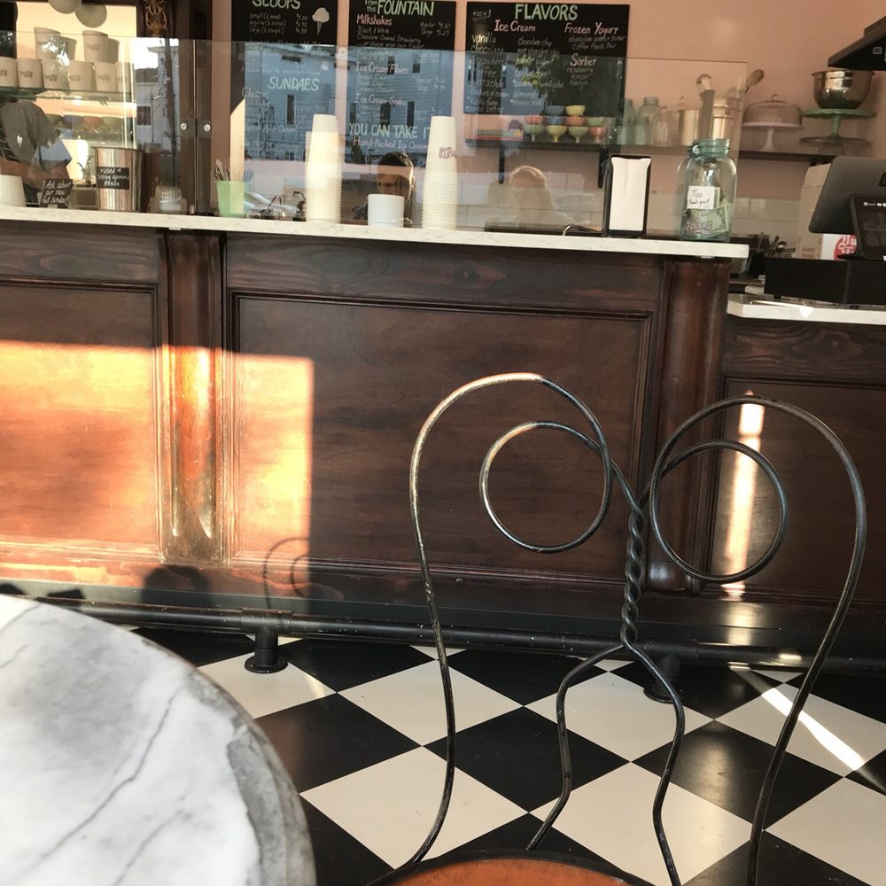 Foleys Ice Cream Shoppe - Order up at the counter - Ice Cream & Frozen Yogurt Near Me - Braintree, Massachusetts