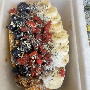 The Sunrise Shack - Papaya Bowl - Juice Bars & Smoothies Near Me - Honolulu, Hawaii The Sunrise Shack - Papaya Bowl - Juice Bars & Smoothies Near Me - Honolulu, Hawaii