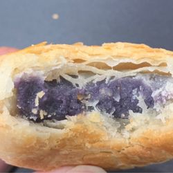 Lilian's Filipino Restaurant and Bakery - Ube Hopia