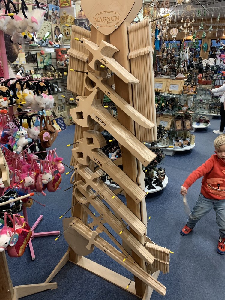 ART GARDEN Updated August 2024 15 Photos & 10 Reviews 669 Pine Knot Ave, Big Bear Lake