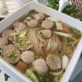 2000 Vietnam Restaurant - Meatball Pho - Vietnamese Near Me - Albuquerque, New Mexico