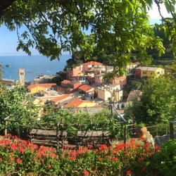 Albergo Degli Amici di Moggia Rina e Vittoria e C. - Great hotel. Had a fantastic time there.