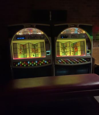 Bronx Bar by null