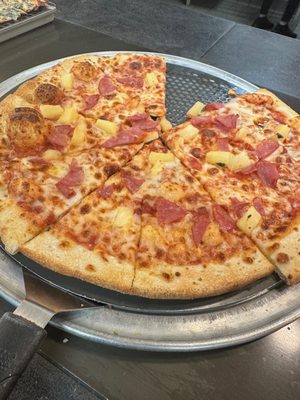 Cicis Pizza by null