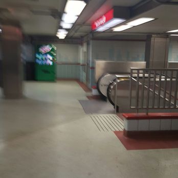CTA - Roosevelt - Public Transportation Near Me - Chicago, Illinois