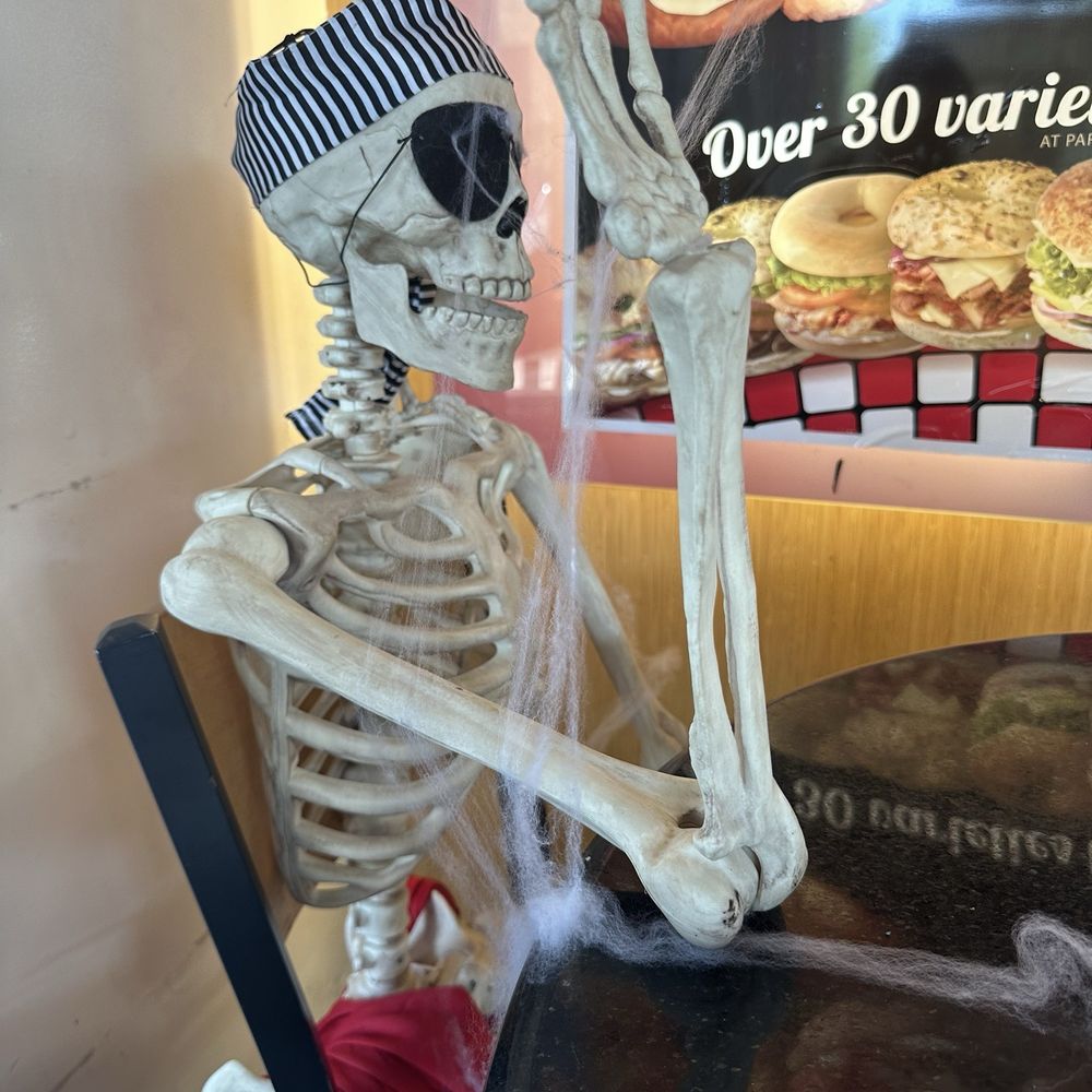 Winchell's Donut House - Donuts Near Me - Lancaster, California
