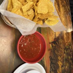 Hungry Amigos - Chips & Salsa