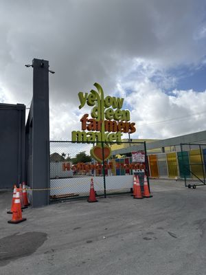 Yellow Green Farmers Market by null