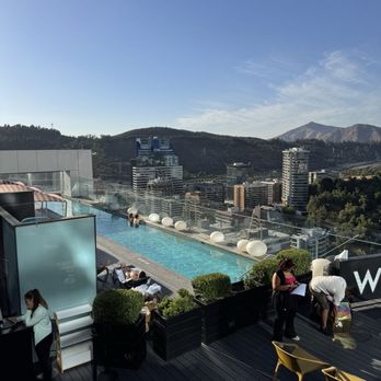 Red2one - Lounges Near Me - Santiago, RM