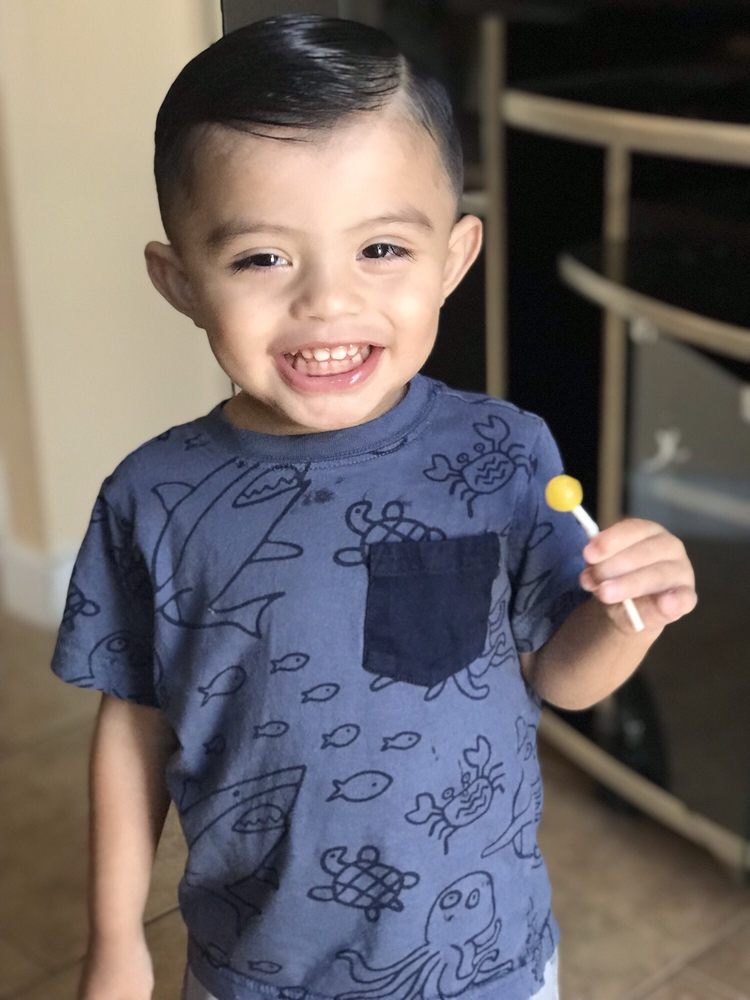 GREAT CLIPS Updated June 2024 33 Reviews 12274 Palmdale Rd