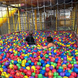 Ball pit