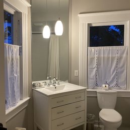 Bedroom bathroom Bedroom bathroom