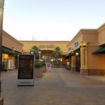 Desert Hills Premium Outlets - Shopping Centers Near Me - Cabazon, California