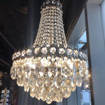 Lady Yum - Denny Triangle - One of the beautiful chandeliers - Macarons Near Me - Seattle, Washington Lady Yum - Denny Triangle - One of the beautiful chandeliers - Macarons Near Me - Seattle, Washington