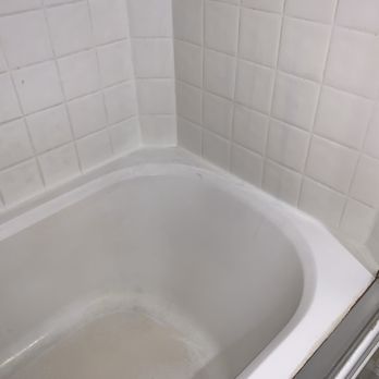TubPros - Bathroom #1; before - Refinishing Services Near Me - Menifee, California TubPros - Bathroom #1; before - Refinishing Services Near Me - Menifee, California