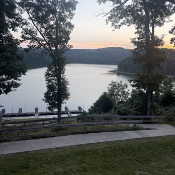 Burr Oak State Park Lodge - Hotels Near Me - Glouster, Ohio Burr Oak State Park Lodge - Hotels Near Me - Glouster, Ohio