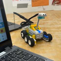 Einstein's Workshop - Make a robot to saving people!