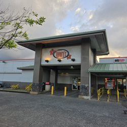 Tamura's Market Hau'ula