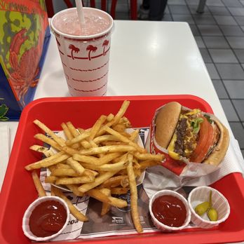 In-N-Out Burger - Burgers Near Me - Orange, California In-N-Out Burger - Burgers Near Me - Orange, California