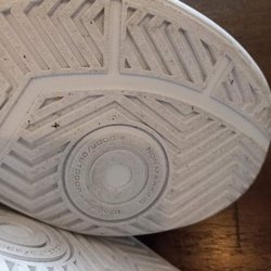 SKECHERS Warehouse Outlet - It's the circle that helps you to pivot on the court and that helps you prevent injuring yourself.