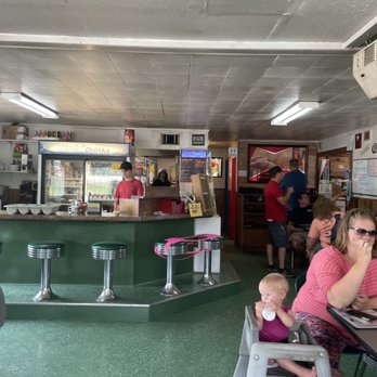 Pickle's Place - Lunch counter - Burgers Near Me - Arco, Idaho