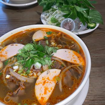 Cafe Uyen - Bun bo hue - Juice Bars & Smoothies Near Me - Yukon, Oklahoma