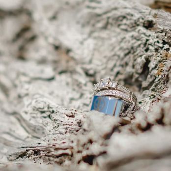 Juli Bonell Photography - Wedding rings - Event Photography Near Me