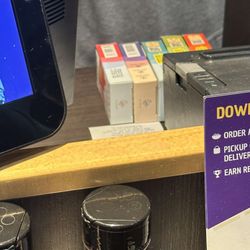 MAD Greens - Southwest Plaza - Y'all really desperate huh??