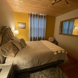 Historic Central Hotel - Our room