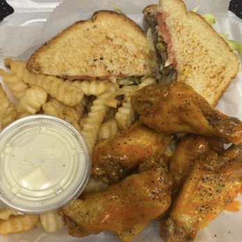 Q’s Culinary Cart - Patty melt/hot honey lemon pepper wings - Hot Dogs Near Me