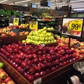 Ralphs - Produce department - Grocery Near Me - Sherman Oaks, California
